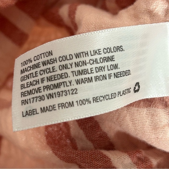 Universal Thread Casual Plaid Textured Button-Up Shirt - Picture 8 of 10